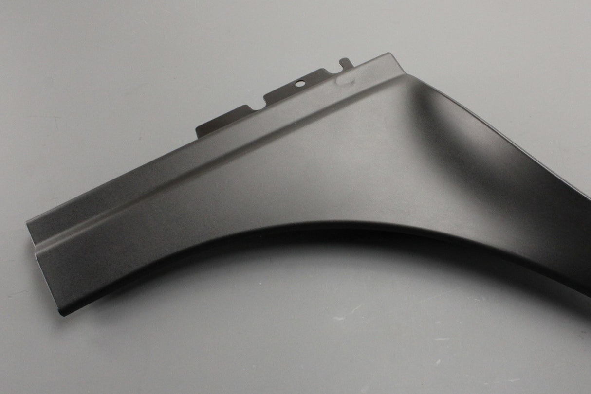 Range Rover 2022-on rear wheel arch  trim (left) LR182596