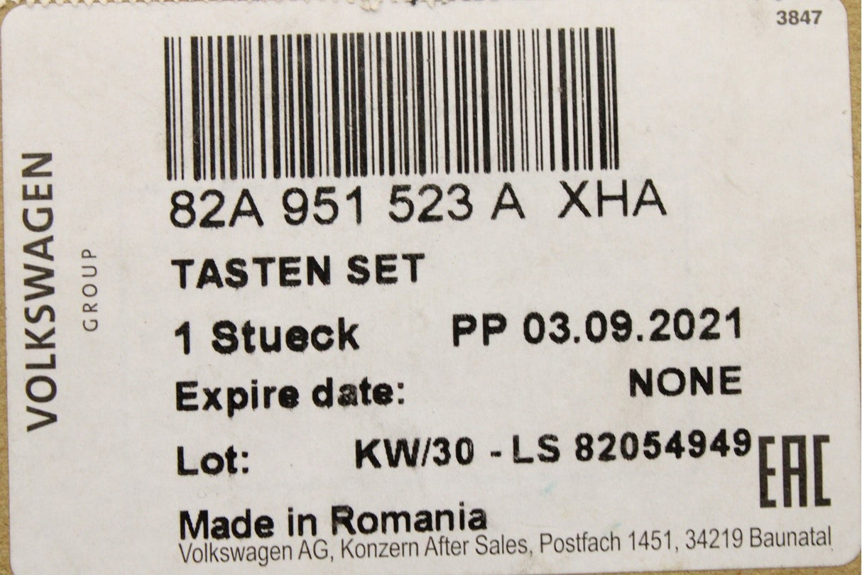 Audi A1 A3 S3 2019-on steering wheel buttons 82A951523A XHA