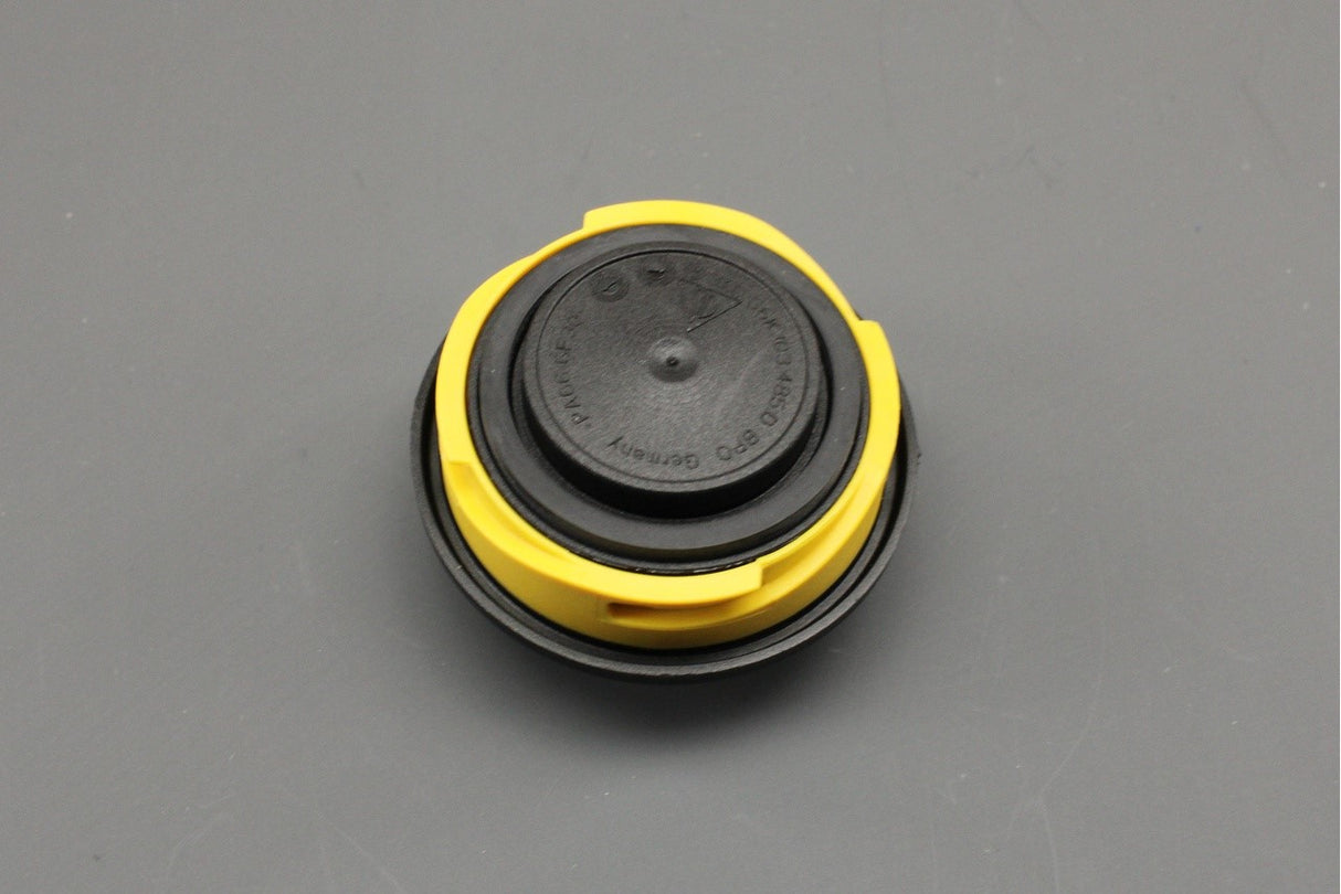 VW Audi Skoda SEAT 1.8 2.0 TDI TSI TFSI engine oil filler cap 06K103485D