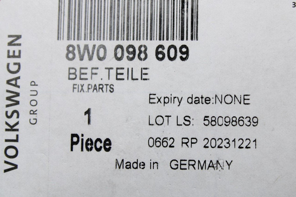 Audi A4 A5 Q5 engine & gearbox mount fixing kit bolts 8W0098609