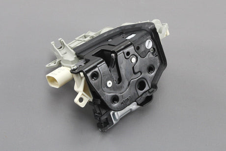 VW Touareg Audi A3 A6 Q7 RS3 RS6 door lock latch (rear right) 4G0839016C