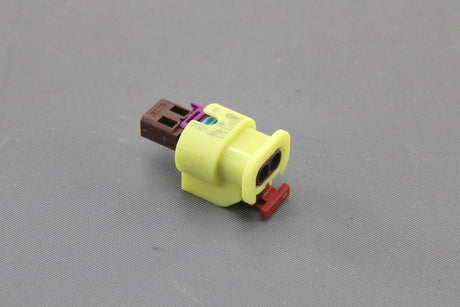 VW Audi Skoda SEAT flat contact housing connector (2-pin) 5K0973323