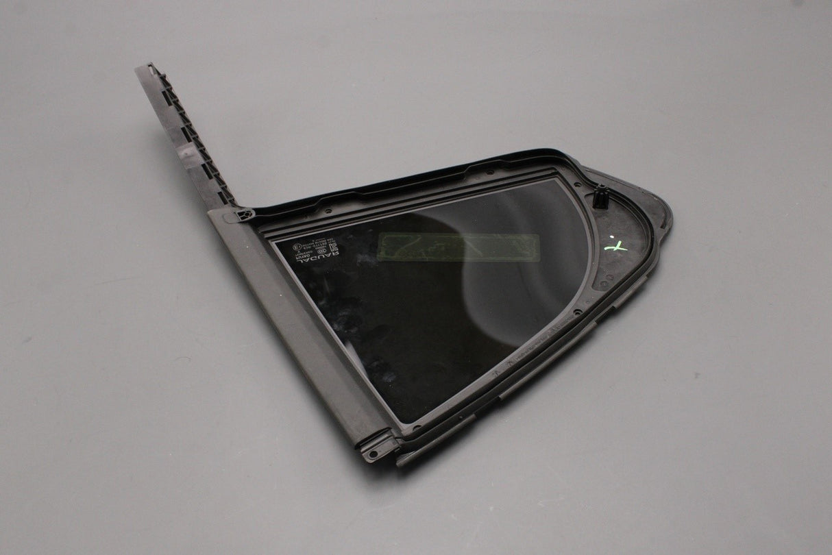 Jaguar I-Pace 2018-2025 door quarter glass window (rear left) T4K9933