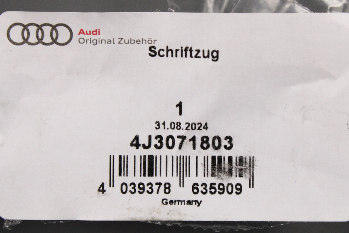 Audi e-tron GT 2021- Onward rear model badge black 4J3071803