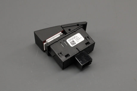 Skoda Octavia 2014-21 hazard light switch unit 5E0953507E WDI