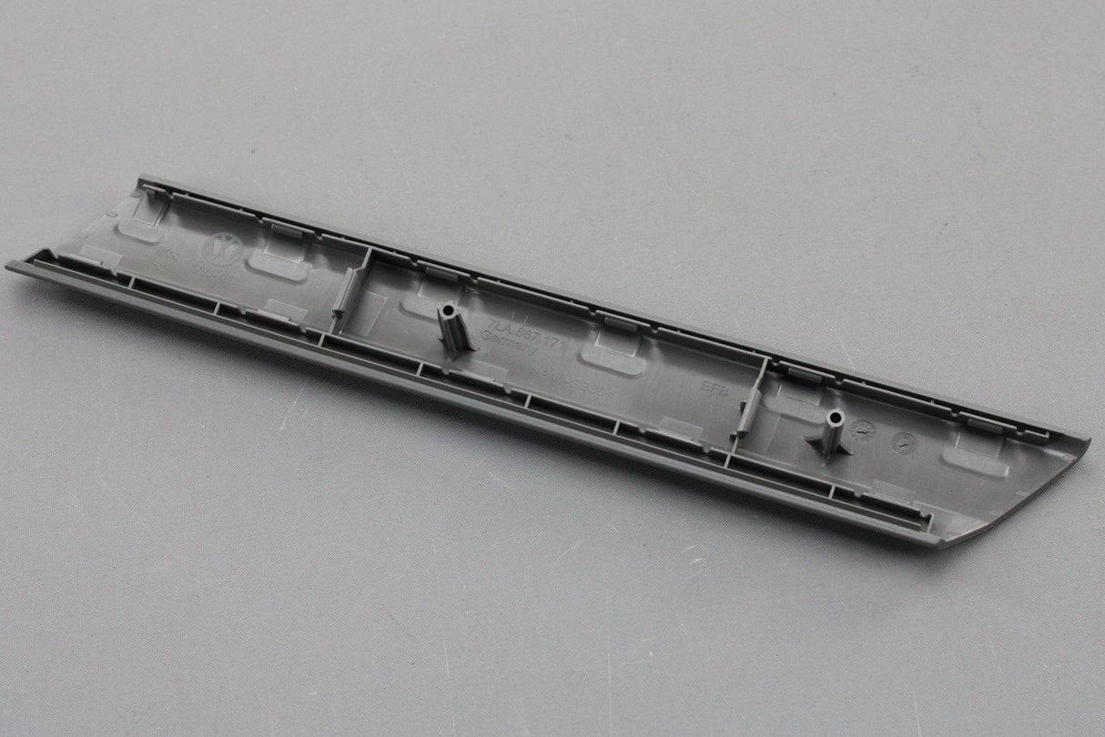 VW Transporter T6.1 20-On doorcard pull handle trim (left) 7LA867171 NA2