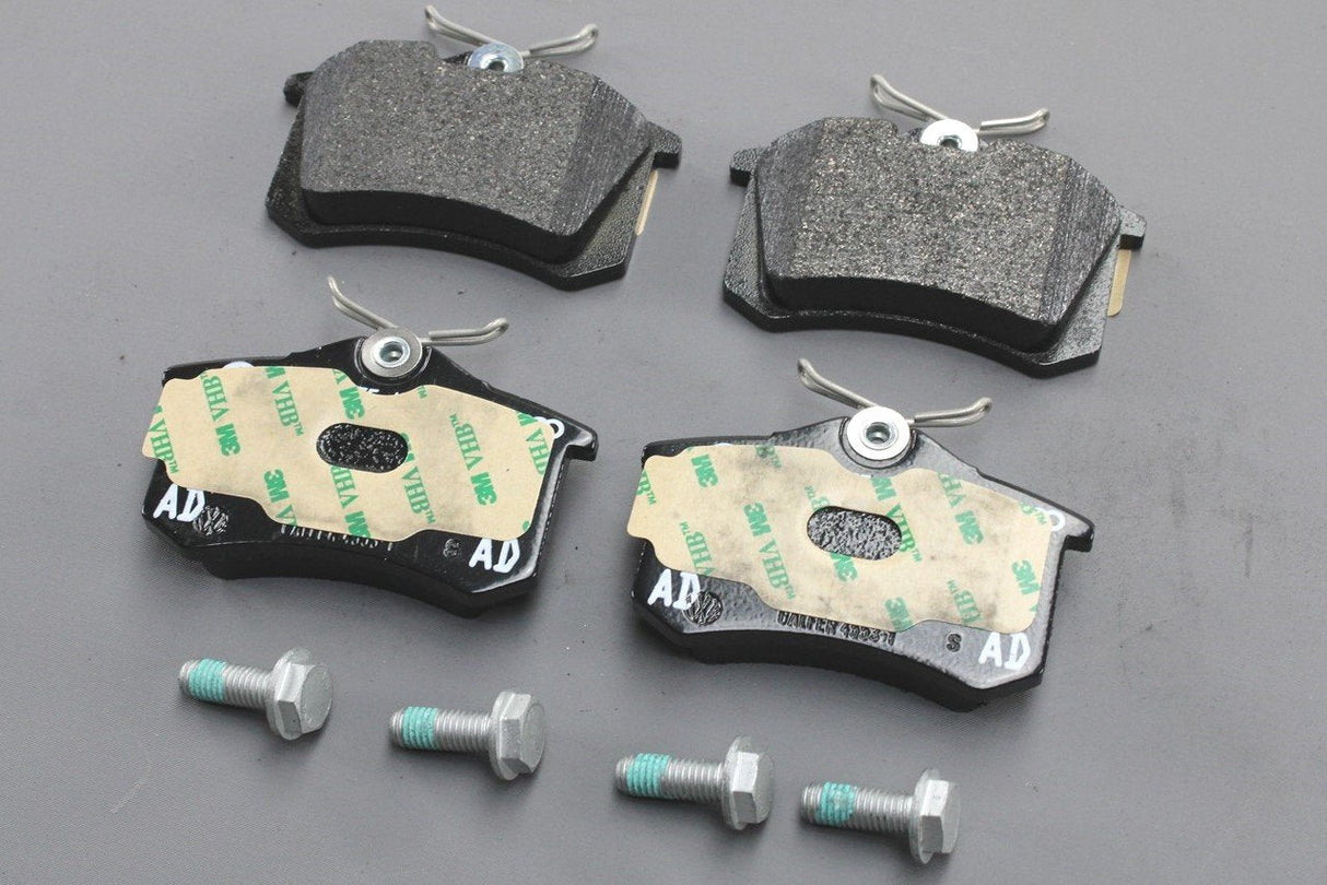 VW Golf Audi A3 SEAT Leon Skoda Yeti brake pads 230x9 (rear) 5K0698451B
