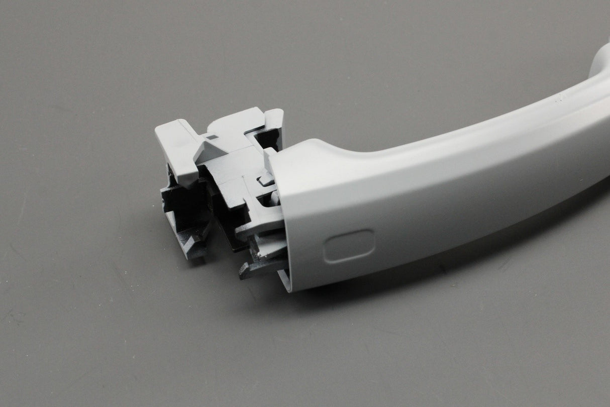 Audi A1 A3 S3 RS3 Q2 TT TTS TTRS door handle (left) 8V0837205A GRU