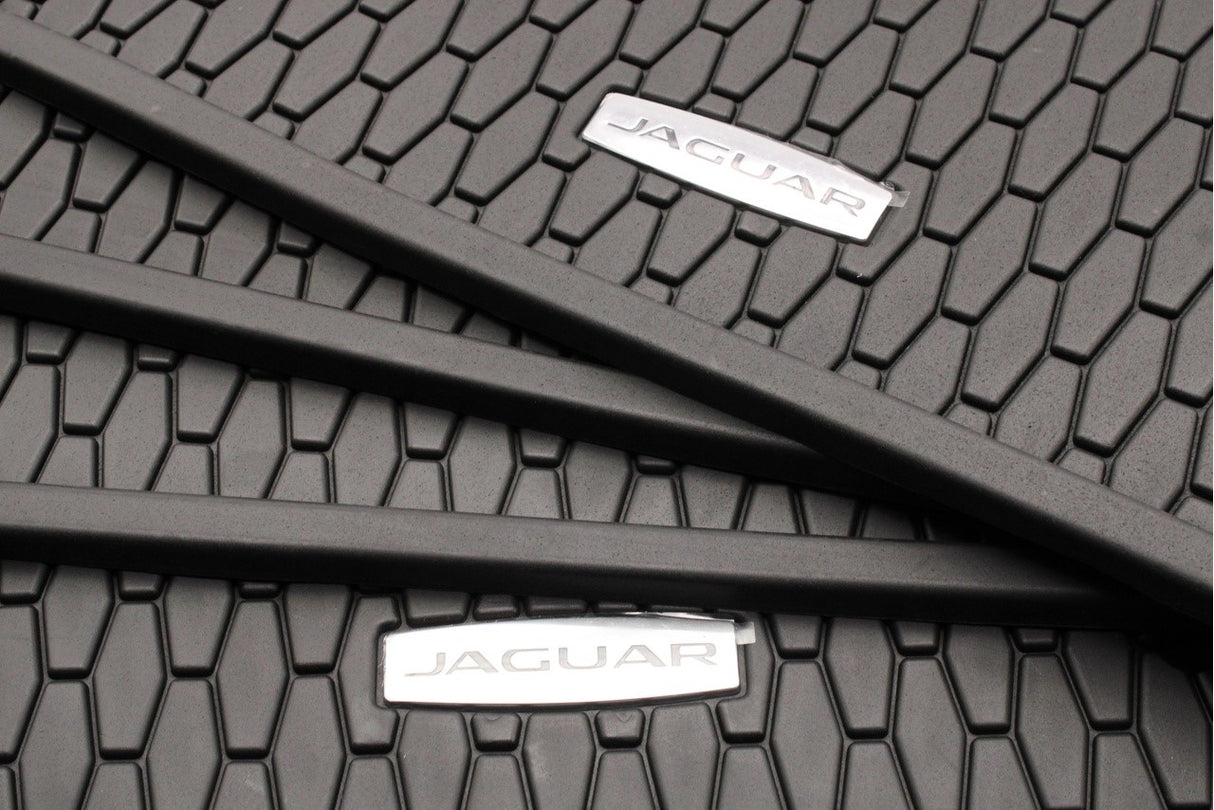 Jaguar E-Pace 2017-on RHD rubber floor mat set (6-speed manual) J9C6804