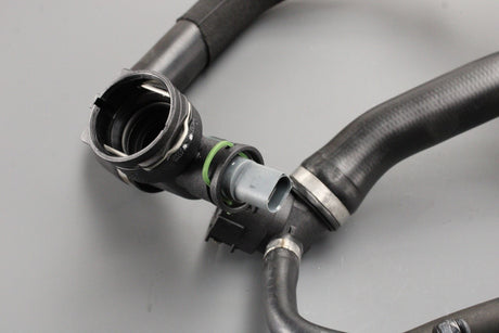Audi A3 Q2 Golf SV Leon Ateca Octavia 1.5 TSI coolant hoses 5Q0121049CM