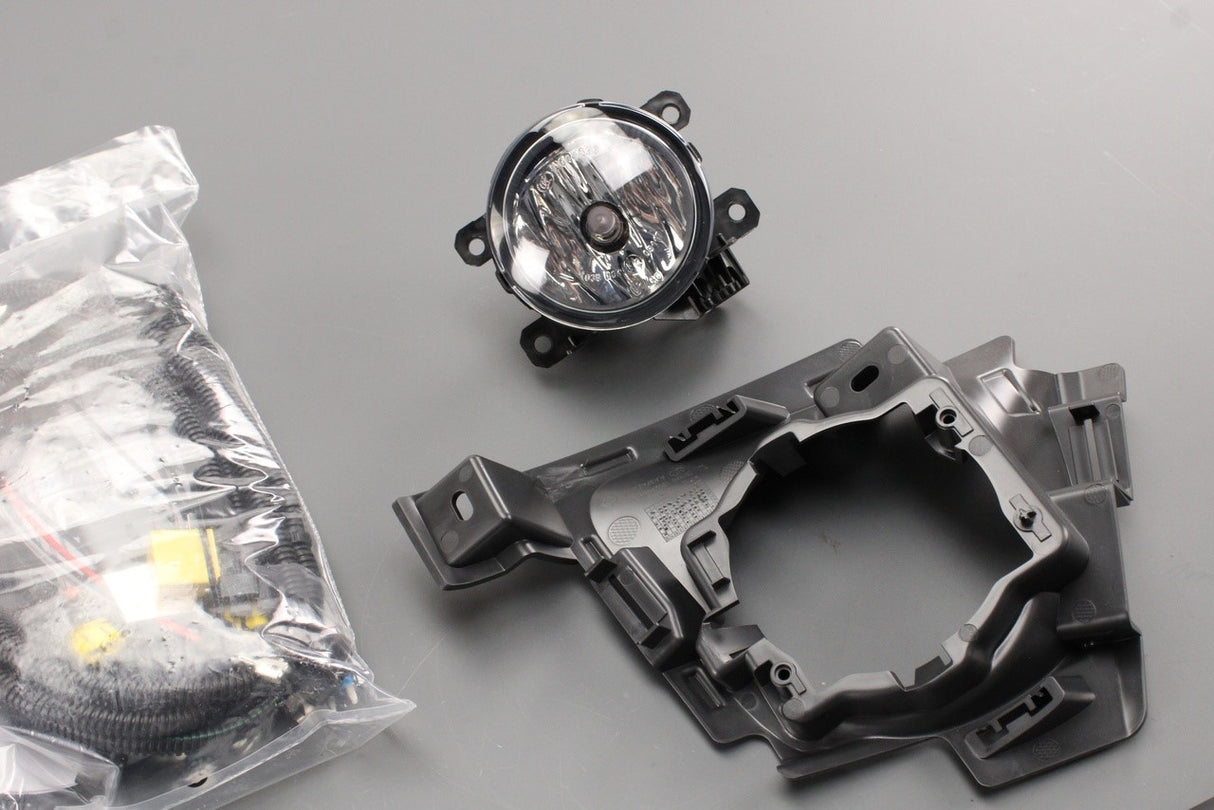 Toyota Proace front fog lamp kit PZ4L1-H0511-00