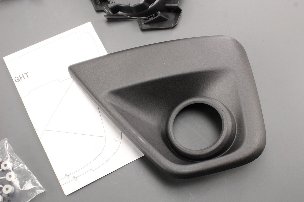 Toyota Proace front fog lamp kit PZ4L1-H0511-00