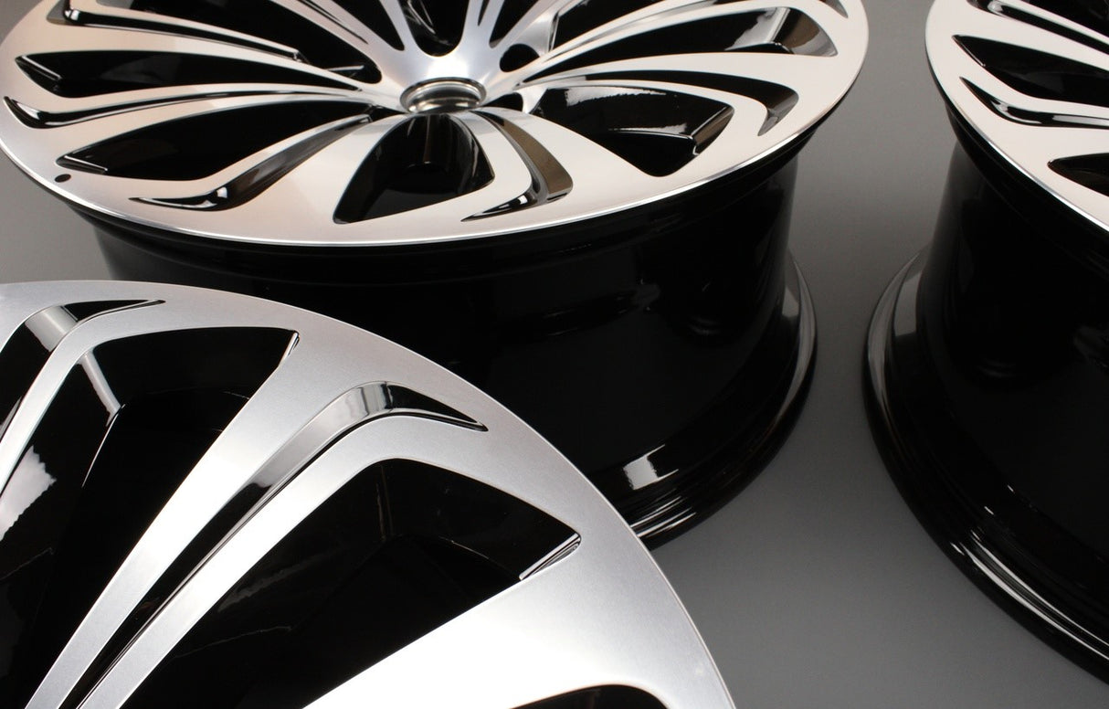 Bentley Bentayga 2021-on V4 alloy wheel set (22x10J ET28) 36A601025T