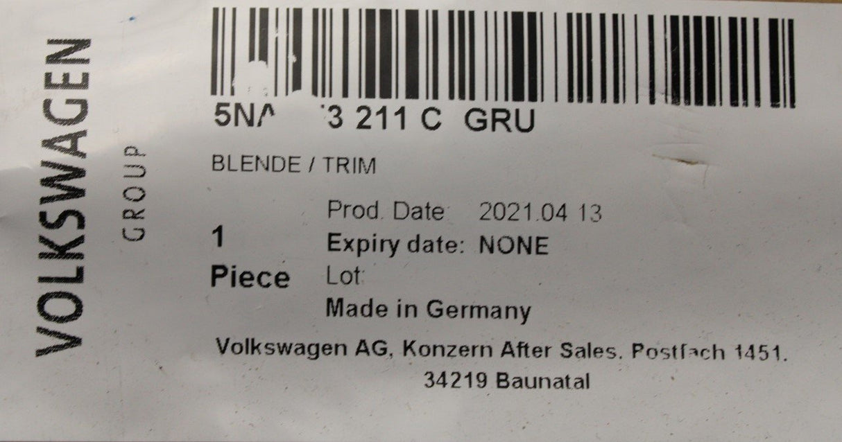 VW Tiguan R-Line 2016-on bumper grille trim (lower left) 5NA853211C GRU