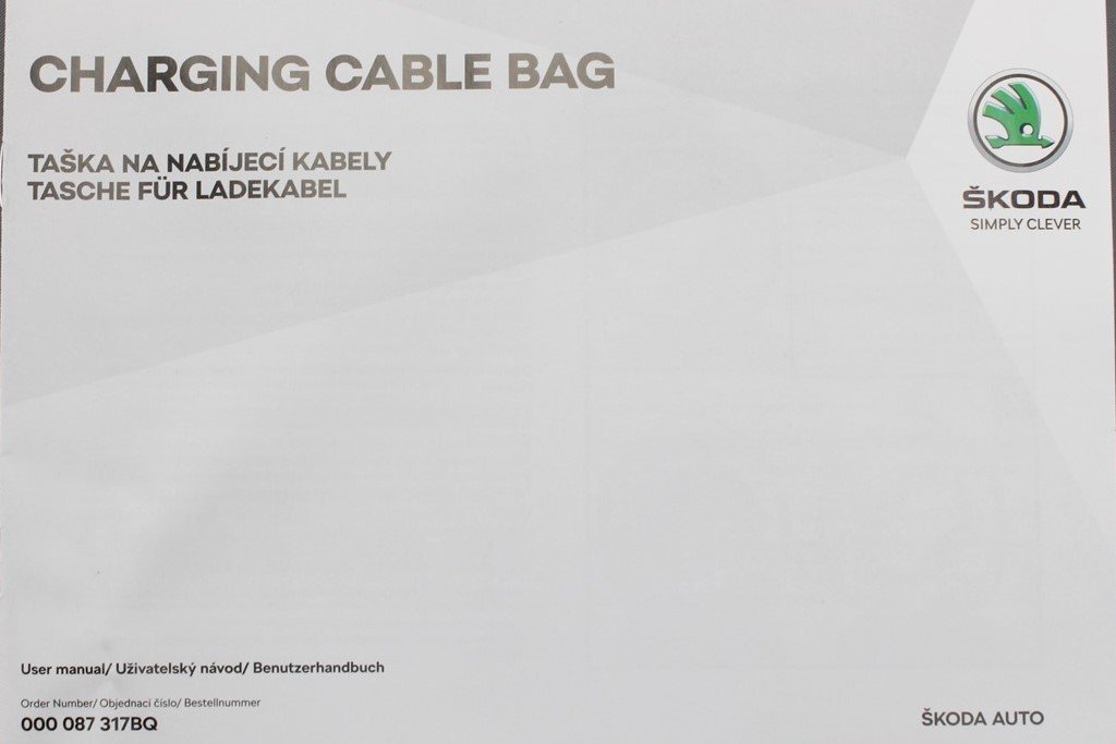 Skoda Enyaq Octavia Citigo iV Charging cable case (Black) 000087317BQ