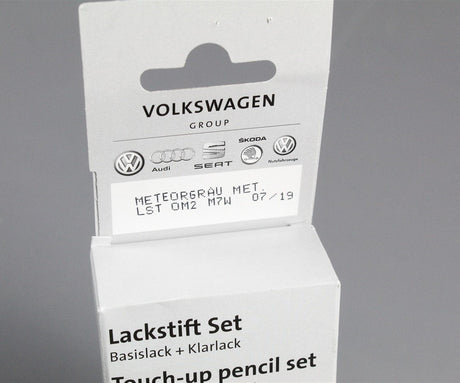 Audi touch up paint set 9ml Meteor Graphite Grey Metallic M7W LST0M2M7W