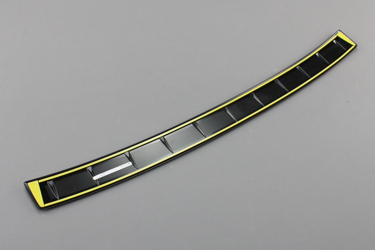 Skoda Octavia Saloon 18-20 Rear load bumper protector (Black) 5E5064711C