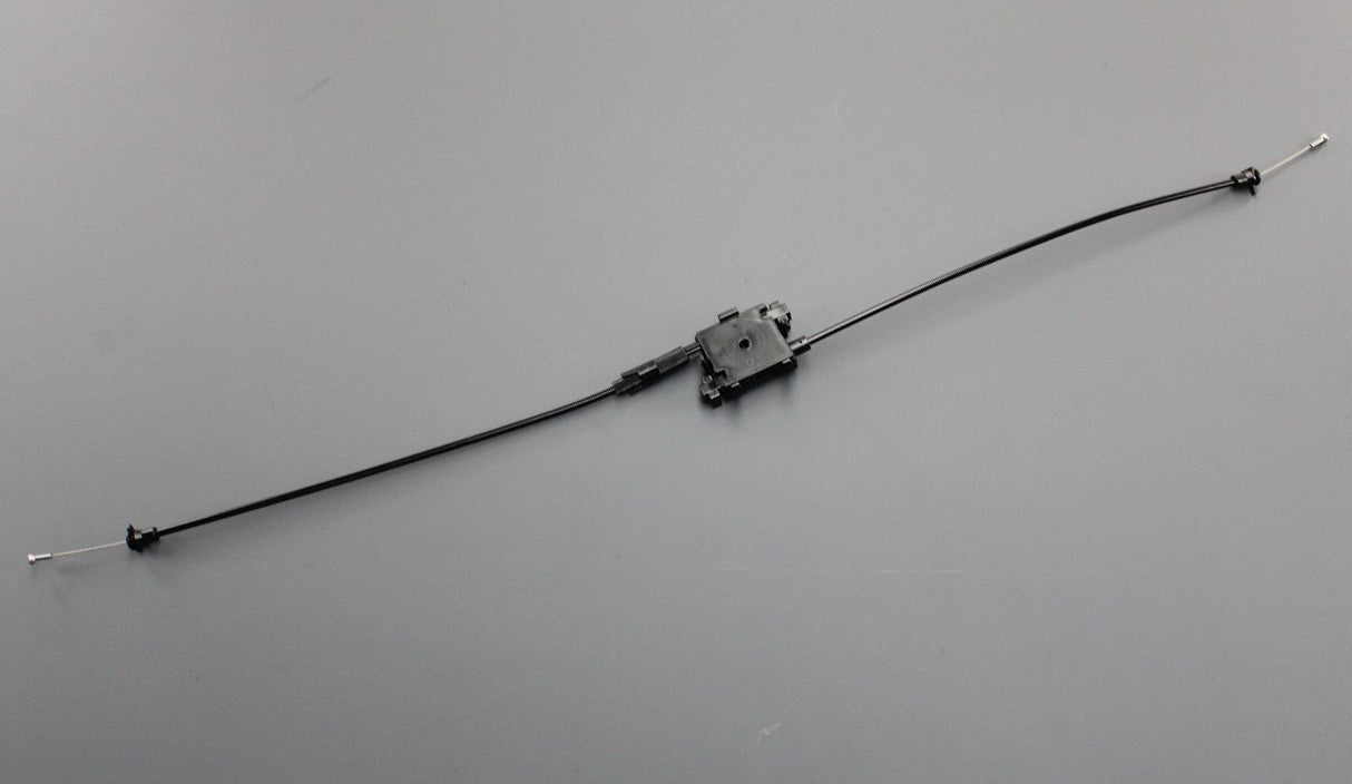 Audi A1 2011-18 bonnet release cable (centre front section) 8X0823531