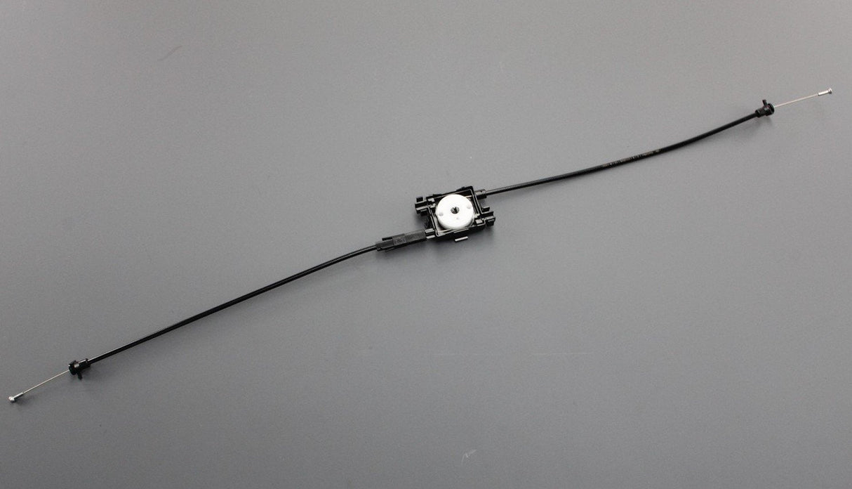 Audi A1 2011-18 bonnet release cable (centre front section) 8X0823531