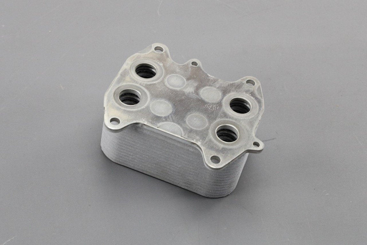 VW Audi Skoda SEAT 1.6 2.0 TDI CR engine oil cooler 03L117021C