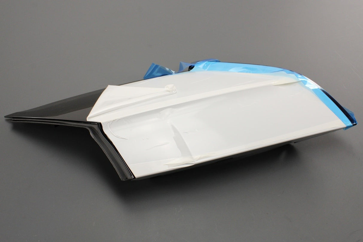 Range Rover Evoque 2012-18 exterior e-pillar trim (right) LR048703