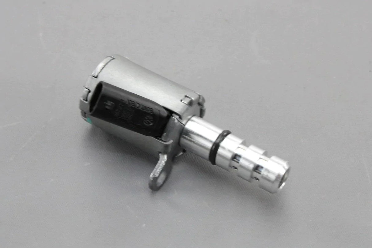 VW Audi Skoda SEAT 2.0 TDI oil pump control valve 04L906455J