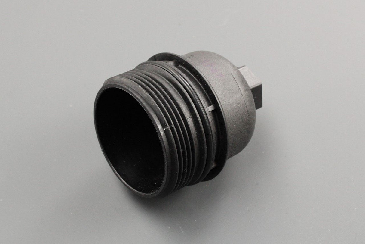 Mercedes-Benz oil filter housing A6991840300
