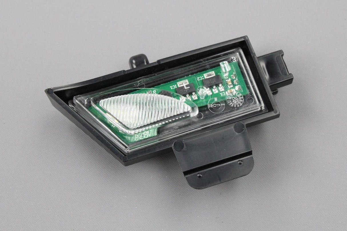 VW Golf Mk7-7.5 2013-2020 wing mirror entry light LED (left) 5G0945291