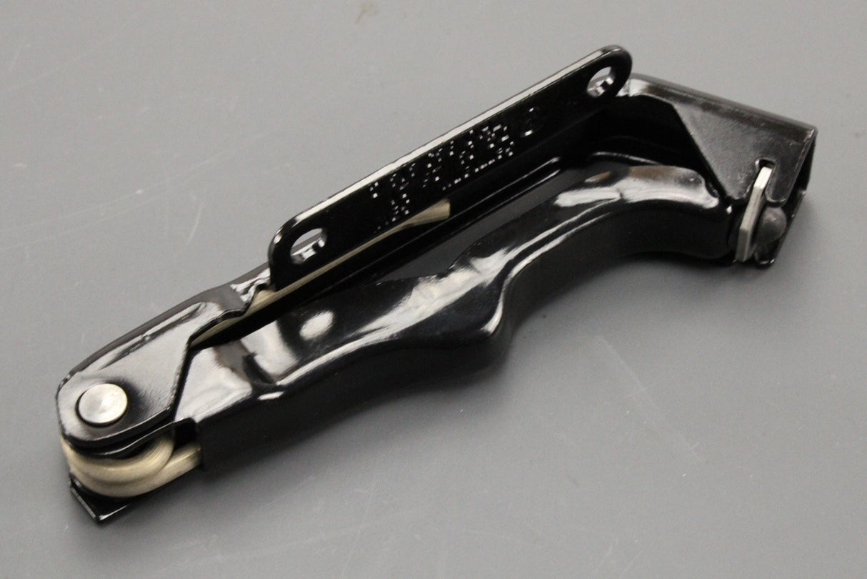 VW Transporter T5 T5.1 T6 T6.1 sliding door catch (right) 7H0843414C