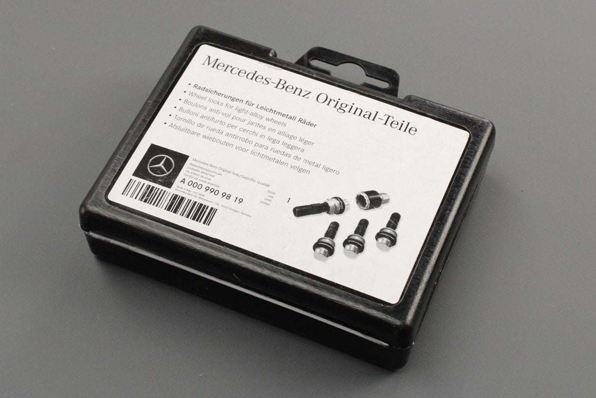 Mercedes-Benz locking wheel nuts set A0009909819