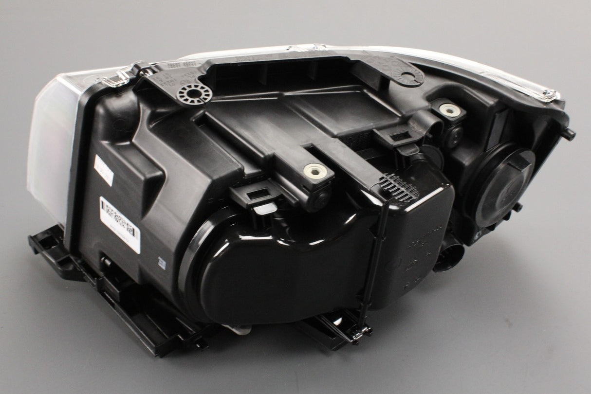 Land Rover Freelander 2 2006-14 LHD headlight unit (right) LR057292