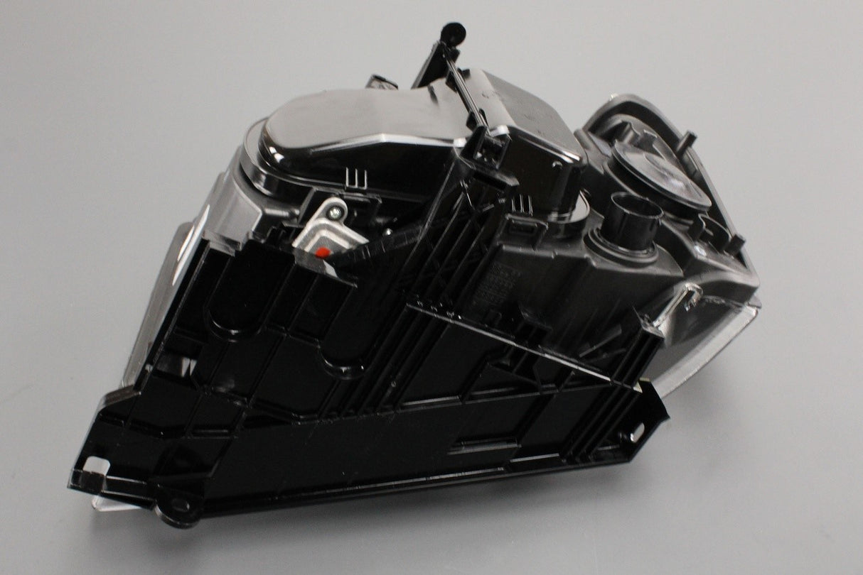 Land Rover Freelander 2 2006-14 LHD headlight unit (right) LR057292