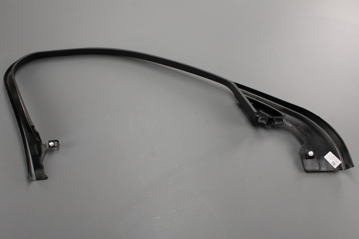 Range Rover Velar 2017-on front door window trim (right) LR112102