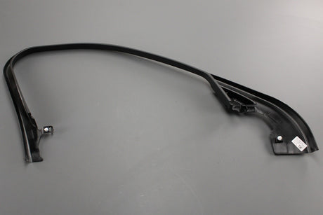 Range Rover Velar 2017-on front door window trim (right) LR112102