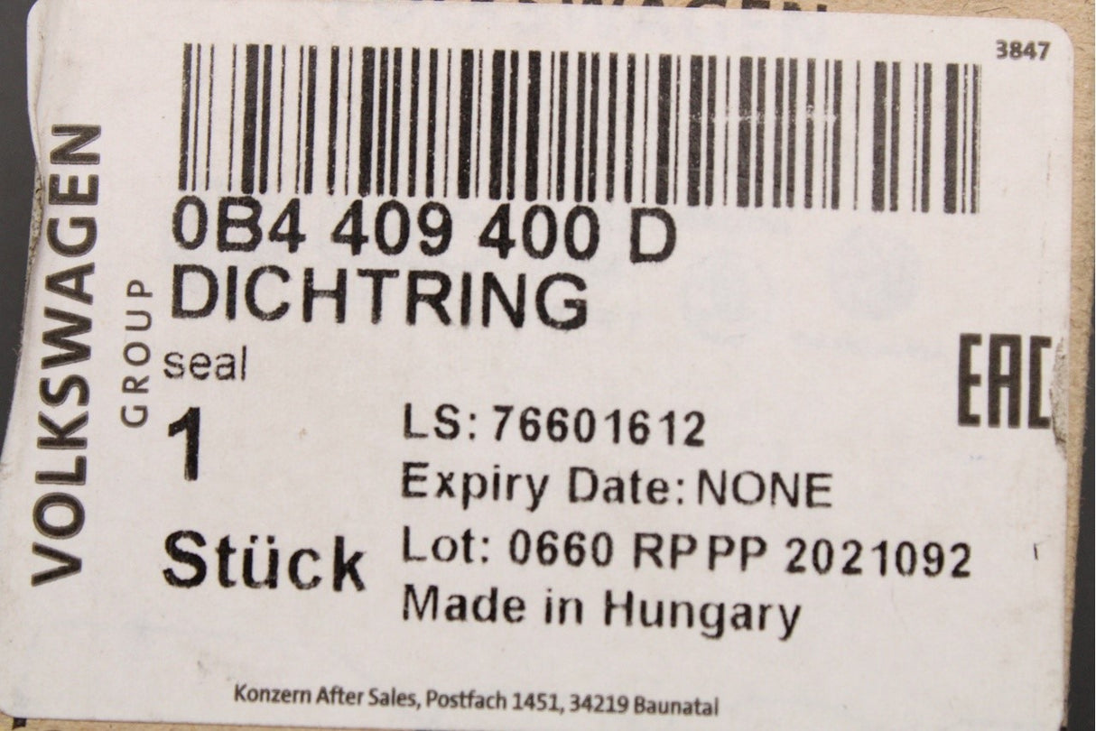 A4 S4 A5 S5 RS5 A6 A7 Q5 differential oil seal (right) 0B4409400D