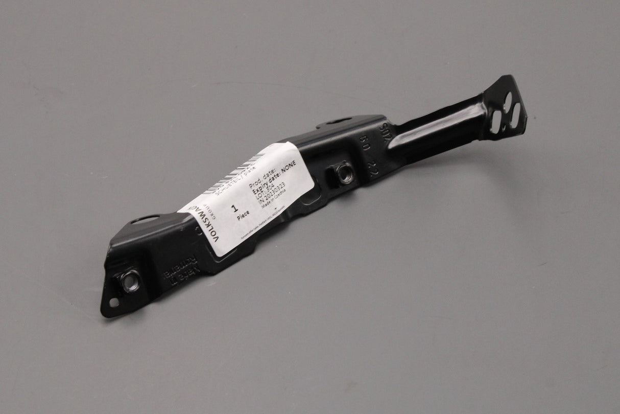 Audi A3 S3 RS3 8V 2017-2020 front wing lower bracket (right) 8V0821092C