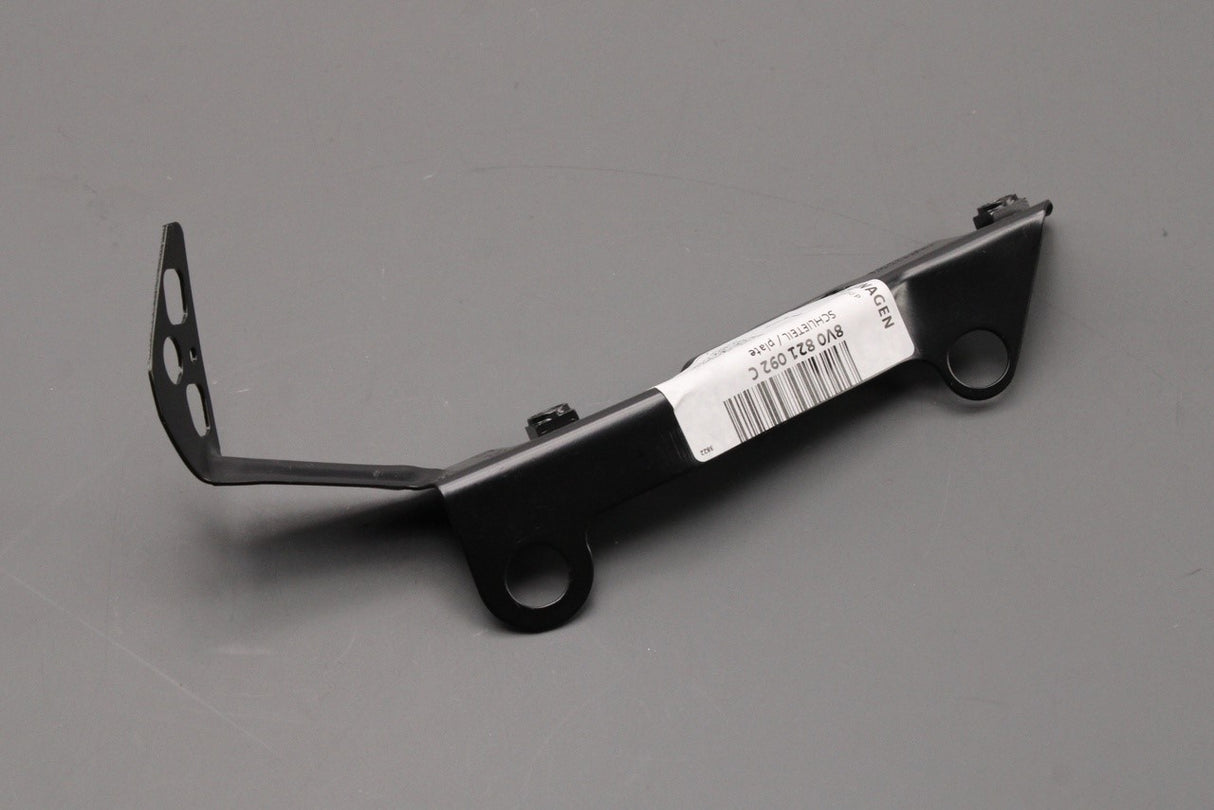 Audi A3 S3 RS3 8V 2017-2020 front wing lower bracket (right) 8V0821092C