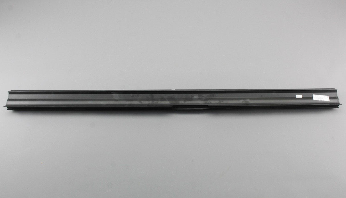 VW T6 Caravelle Multivan RIGHT rear window roller blind 7E386133081U