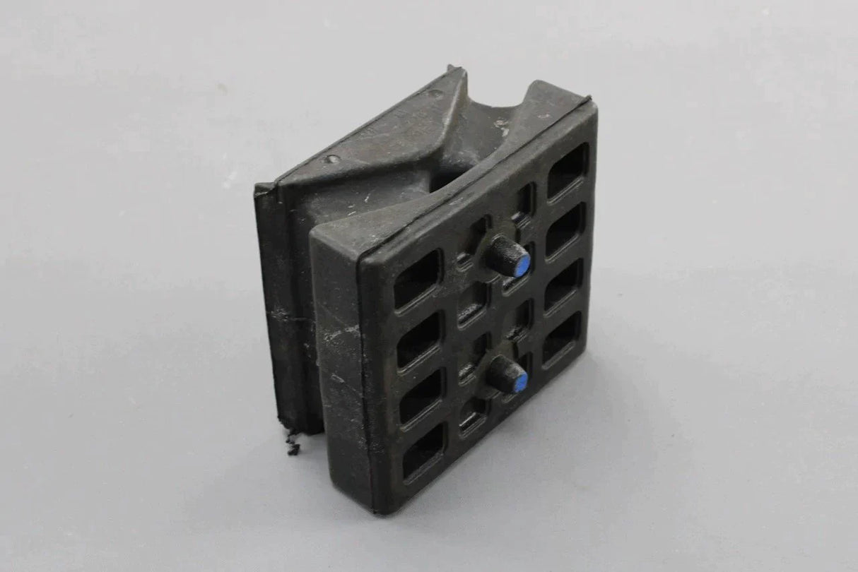 VW Crafter 2006-2016 front upper leaf spring bush 2E0411171K