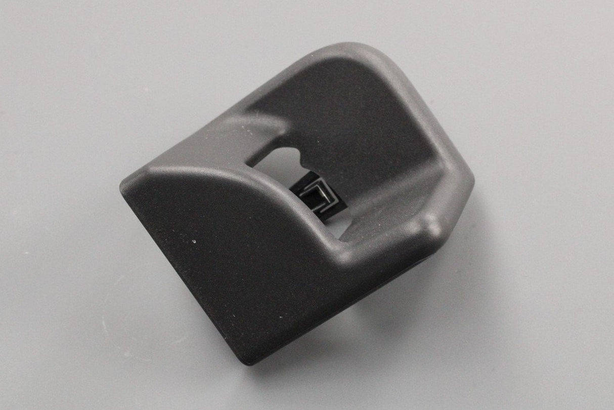 VW Touran 16-on seat backrest release trim (right) 5TA885578 82V