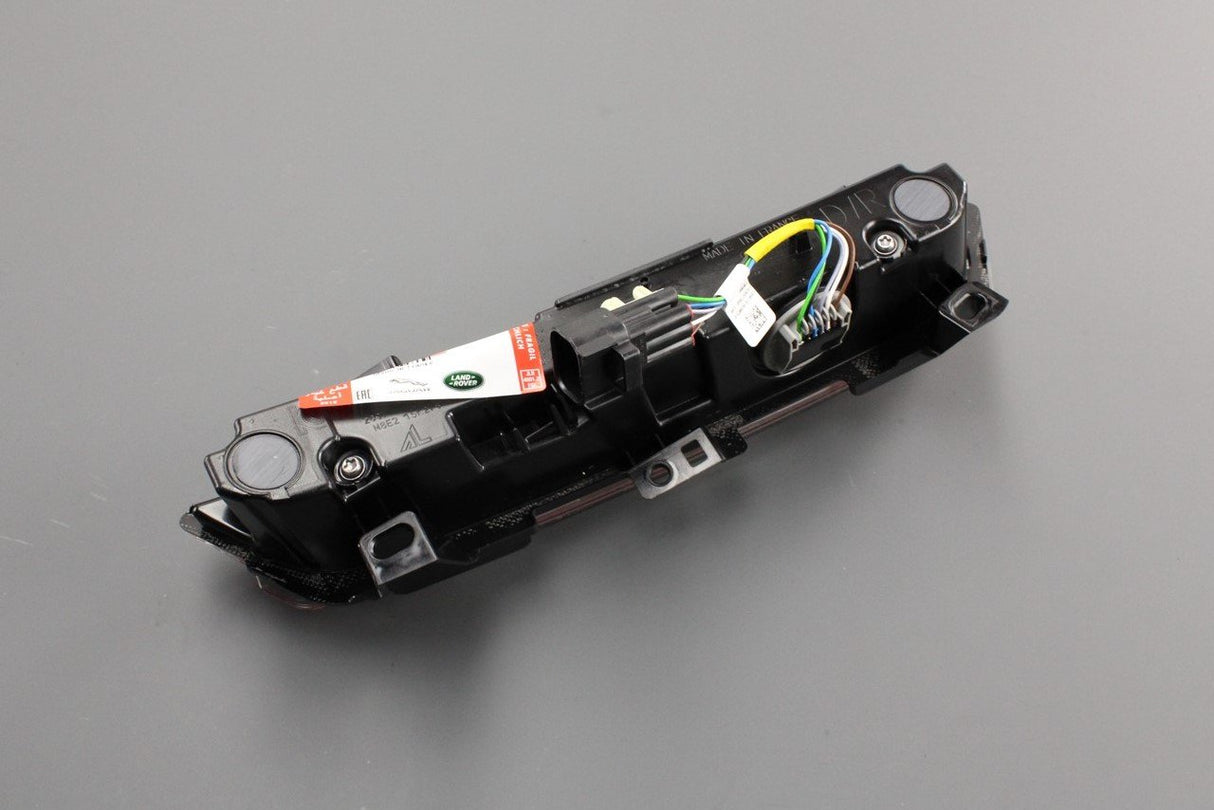 Land Rover Range Rover rear bumper brake light LR152295