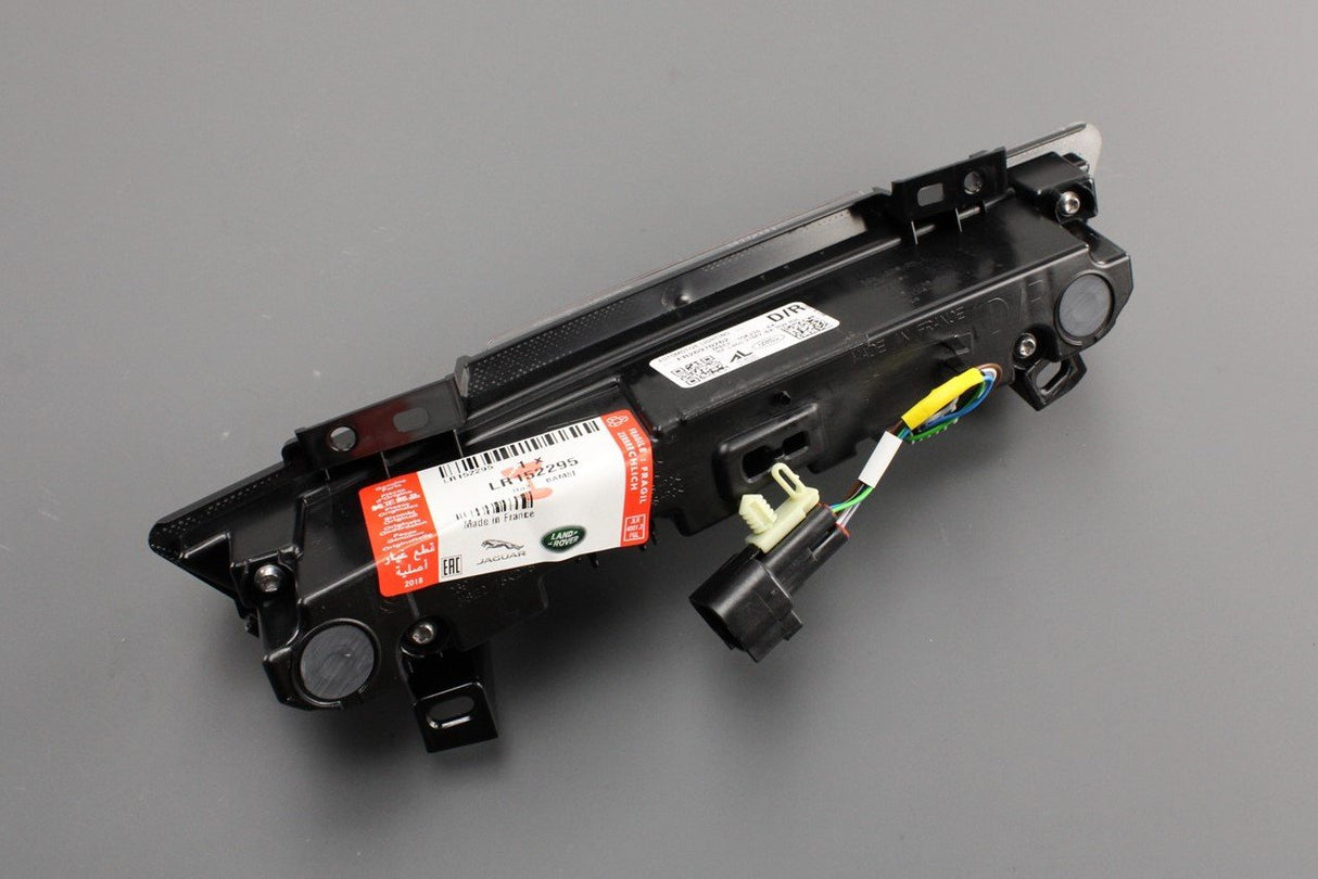 Land Rover Range Rover rear bumper brake light LR152295