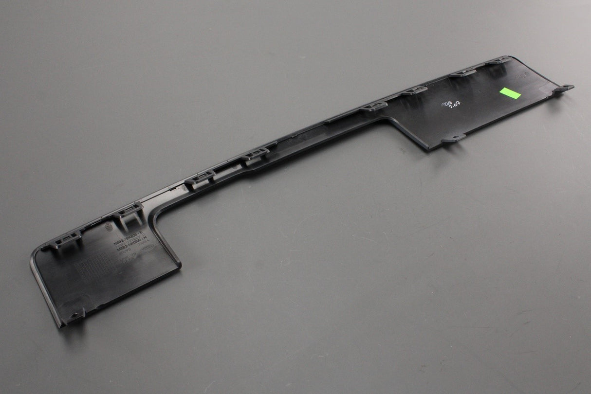 Land Rover Defender 2020-on towing hook cover (primed) LR135961