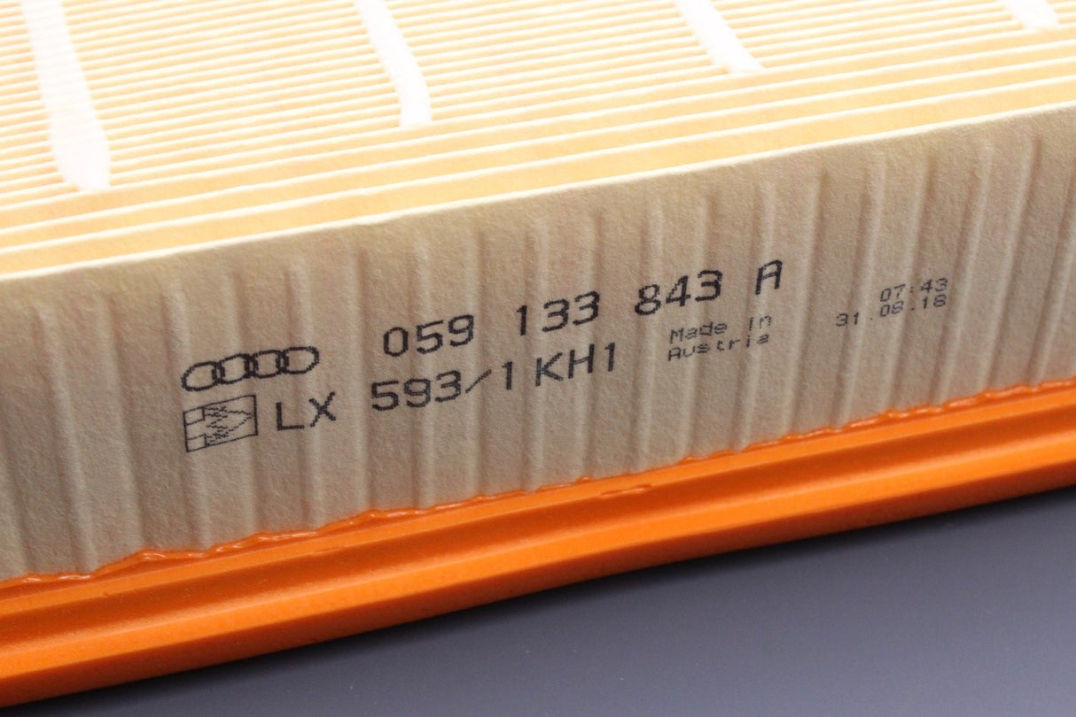 VW Passat Audi A4 A6 Skoda Superb 2.5 TDI air filter element 059133843A