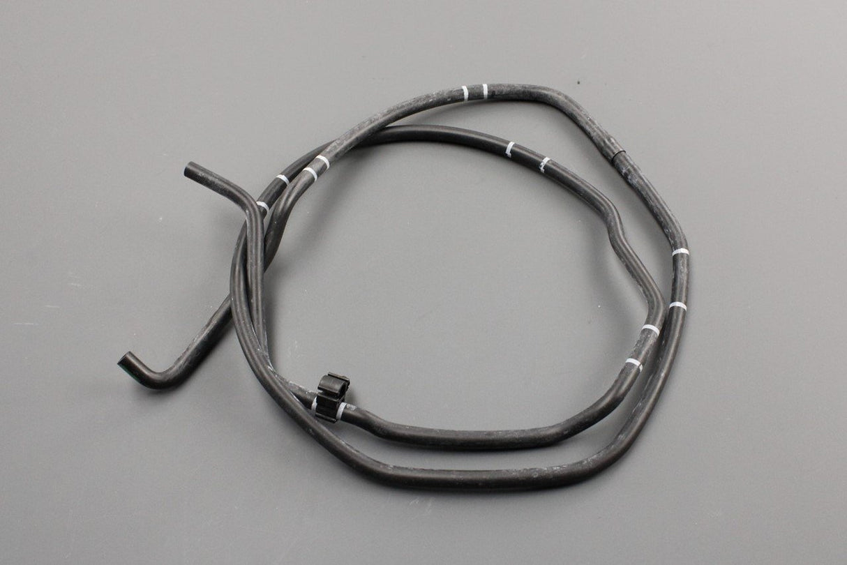 Land Rover vacuum hose LR026382