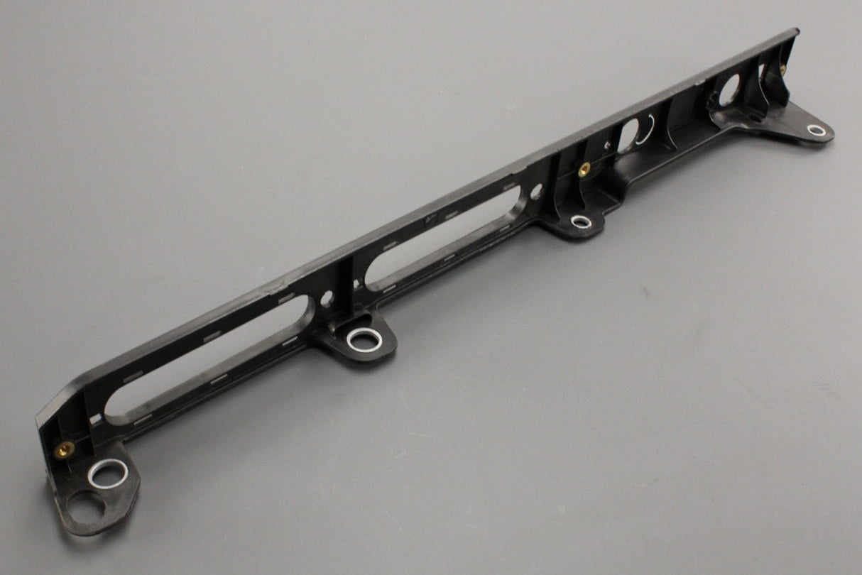 Range Rover 13-22 Sport 14-22 front wing support bracket (left) LR056963