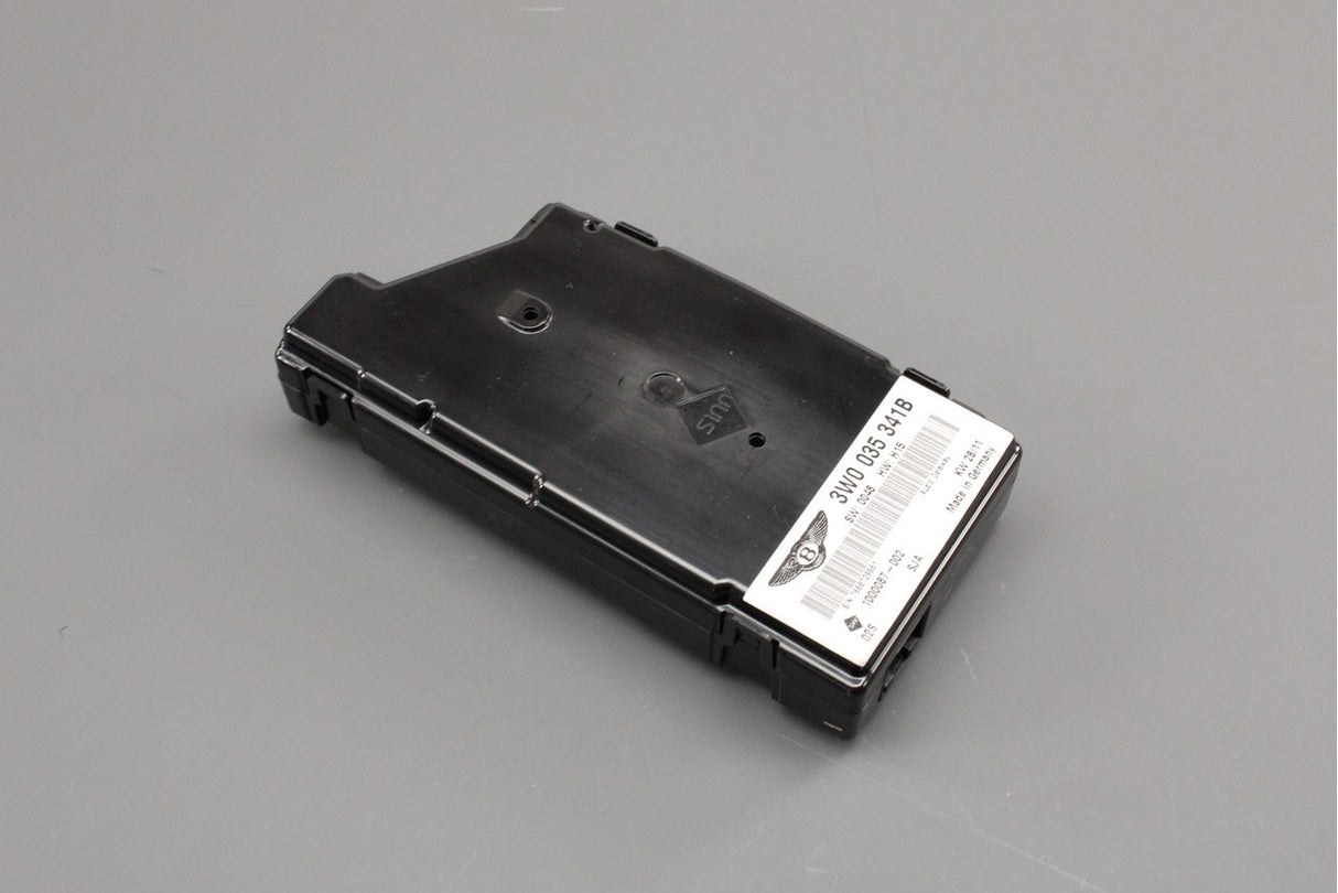 Bentley Continental media-in socket with audio gateway module 3W0035341B