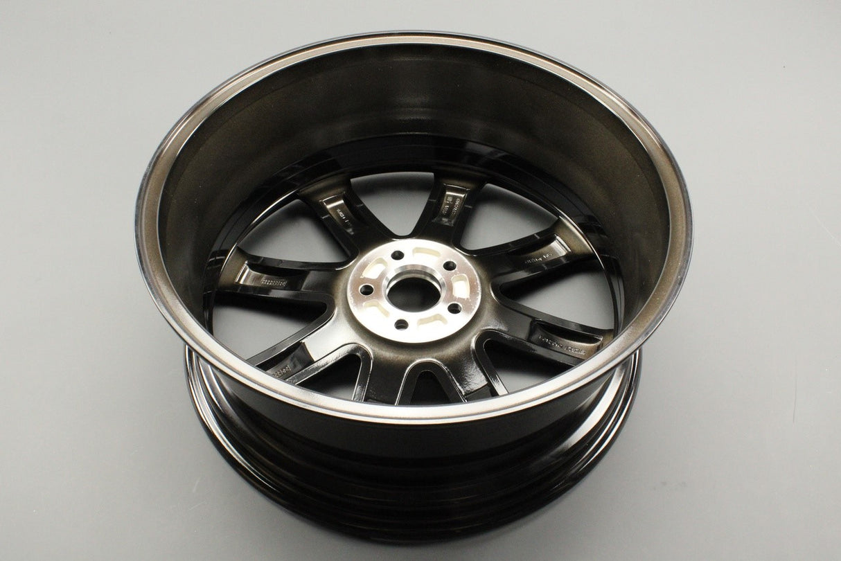 Volvo XC60 2018-on diamond cut alloy wheel (8x20") 31680358