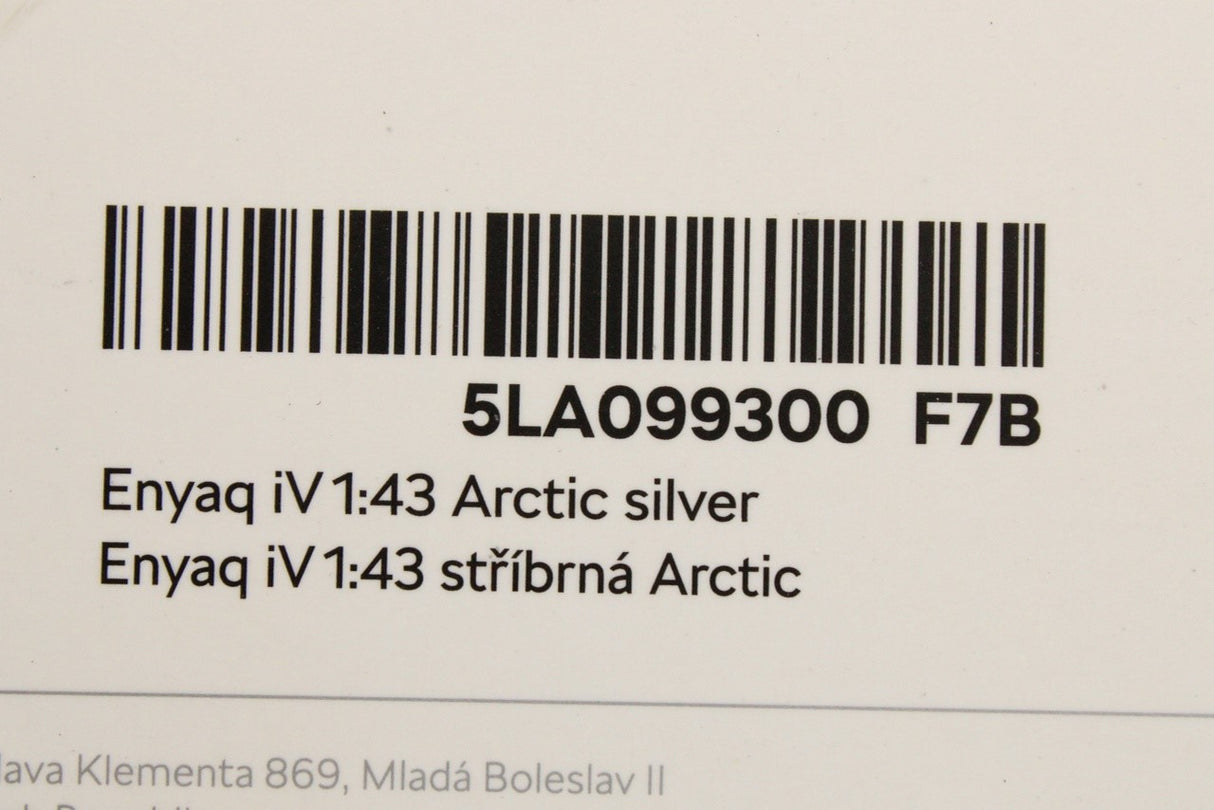 Skoda Enyaq iV 1:43 model car (artic silver) 5LA099300 F7B