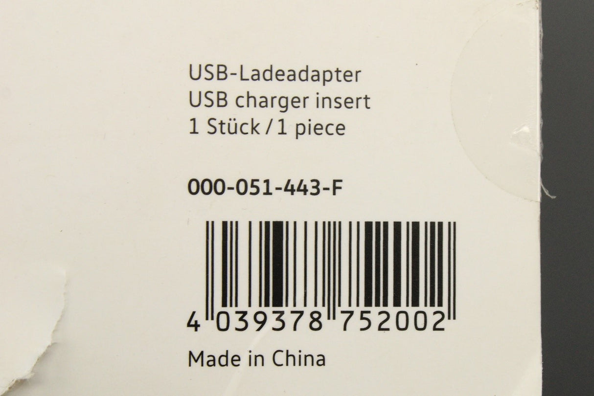 VW accessory 12V USB-A & USB-C charger plug socket 000051443F